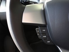 2011款 1.0L SX 自动 标准型