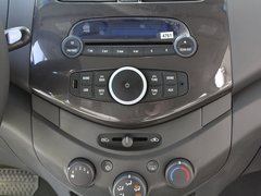 2011款 1.0L SX 自动 标准型