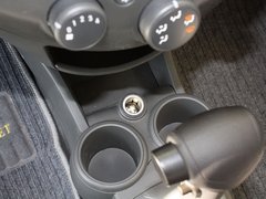 2011款 1.0L SX 自动 标准型