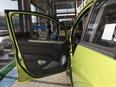2011款 1.0L SX 自动 标准型