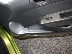 2011款 1.0L SX 自动 标准型