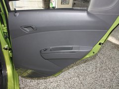 2011款 1.0L SX 自动 标准型