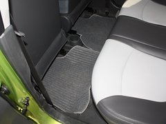 2011款 1.0L SX 自动 标准型