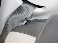 2011款 1.0L SX 自动 标准型