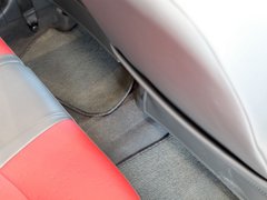 2011款 1.0L SX 自动 标准型