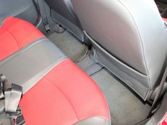 2011款 1.0L SX 自动 标准型