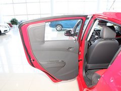 2011款 1.0L SX 自动 标准型