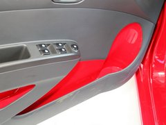 2011款 1.0L SX 自动 标准型
