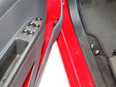 2011款 1.0L SX 自动 标准型