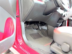 2011款 1.0L SX 自动 标准型