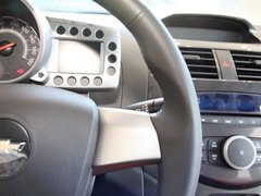 2011款 1.0L SX 自动 标准型
