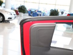 2011款 1.0L SX 自动 标准型