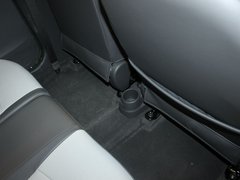 2011款 1.0L SX 自动 标准型