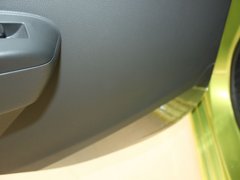 2011款 1.0L SX 自动 标准型