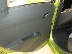 2011款 1.0L SX 自动 标准型
