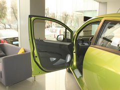2011款 1.0L SX 自动 标准型