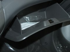 2011款 1.0L SX 自动 标准型