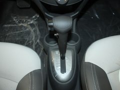 2011款 1.0L SX 自动 标准型