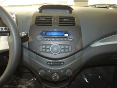 2011款 1.0L SX 自动 标准型