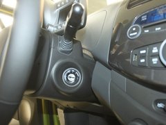 2011款 1.0L SX 自动 标准型