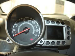 2011款 1.0L SX 自动 标准型