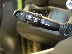 2011款 1.0L SX 自动 标准型