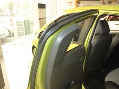2011款 1.0L SX 自动 标准型