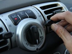 2011款 1.0T AMT 博速特别版