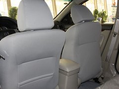 2011款 1.6L 手动 三厢豪华型
