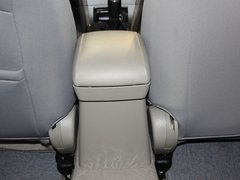 2011款 1.6L 手动 三厢豪华型