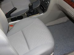 2011款 1.6L 手动 三厢豪华型