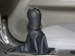 2011款 1.6L 手动 三厢豪华型