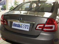 2011款 1.6L 手动 三厢豪华型