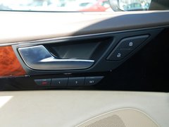 2011款 3.0TFSI Low quattro 舒适型