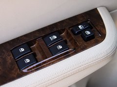 2011款 2.0L 手动 精英版