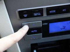 2011款 2.0L 手動(dòng) 精英版