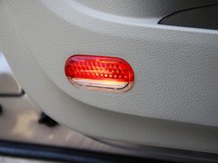 2011款 2.0L 手動(dòng) 精英版
