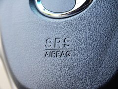 2011款 2.0L 手動 精英版