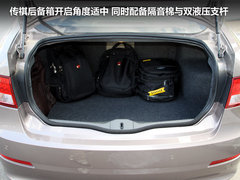 2011款 2.0L 手动 精英版