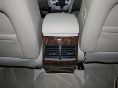 2011款 2.0L 自动 豪华版