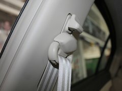 2011款 2.0L 自动 豪华版