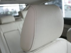 2011款 2.0L 自动 豪华版