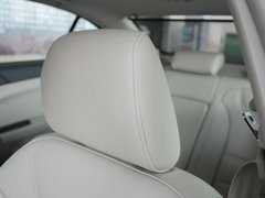 2011款 2.0L 自动 豪华版
