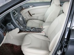2011款 2.0L 自动 豪华版