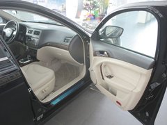 2011款 2.0L 自动 豪华版