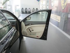 2011款 2.0L 自动 豪华版