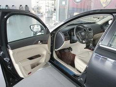 2011款 2.0L 自动 豪华版