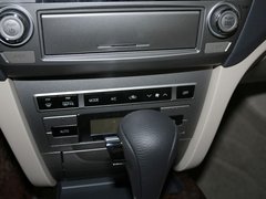 2011款 2.0L 自动 豪华版