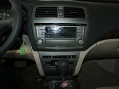 2011款 2.0L 自动 豪华版