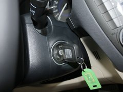 2011款 2.0L 自动 豪华版